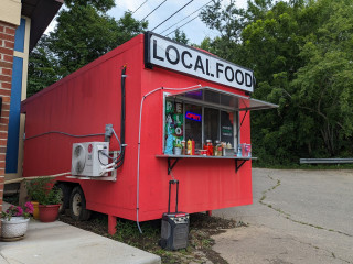 Local Buggy Cafe Food Truck