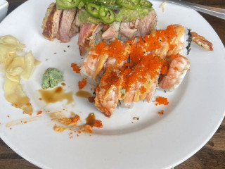 Eez Fusion Sushi