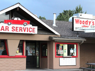 Woody's Drive-in