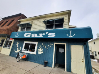 Gar's Lounge