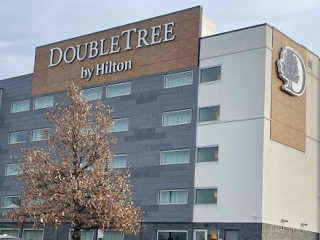 Doubletree By Hilton Omaha Southwest