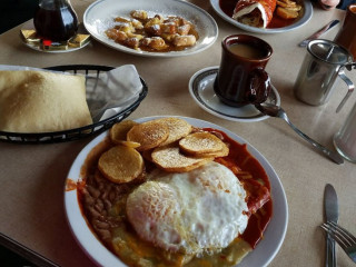 El Camino Dining Room