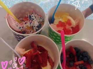 Lynden Fro-yo