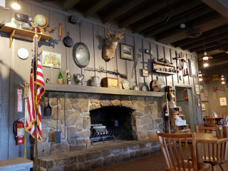 Cracker Barrel Old Country Store