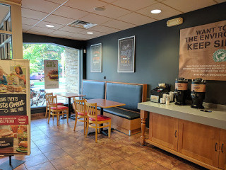 Bruegger's Bagels In East Lans