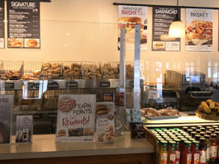 Bruegger's Bagels In Brookl