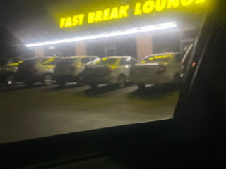 Fast Break Lounge