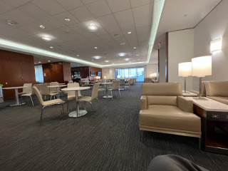 United Club Concourse C (c17)