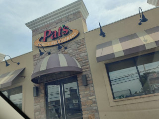 Pat's Pizza Family