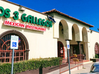 Los Tres Gallegos