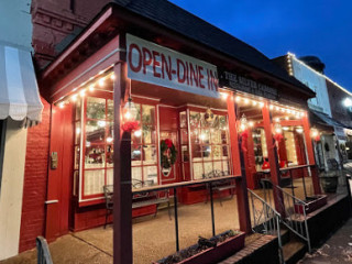 Silver Caboose Soda Fountain