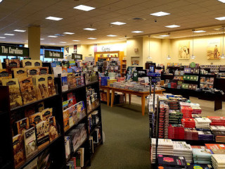 Barnes Noble In P