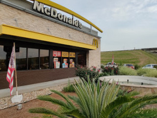 Mcdonald's Phone Number, Reservations, Reviews