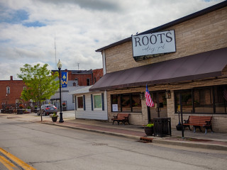 Roots Eatery And Pub