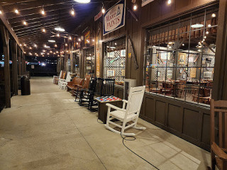 Cracker Barrel Old Country Store