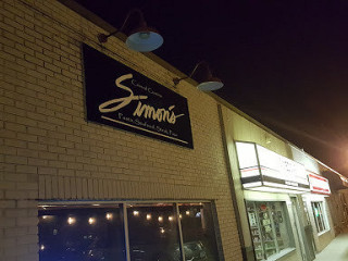 Simon's In Des Mo