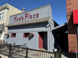 Moe's Place