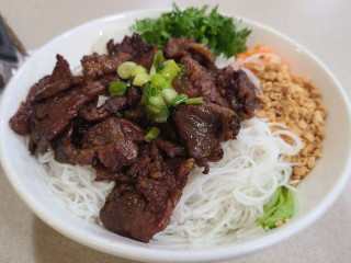 Pho Lee Hoa Phat