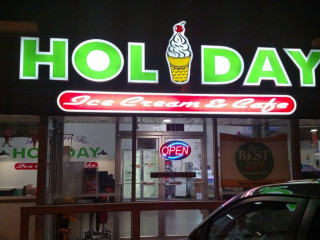 Holiday Ice Cream Cafe