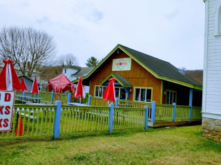 Ohiopyle Candy Co. Frozen Yogurt And Handmade Chocolates