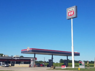 Funderburk's Gas D