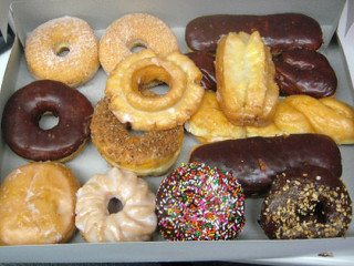 Yum Yum Donuts