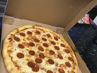 Maximo's Pizza