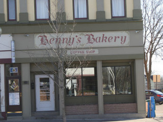 Benny's Bakery In Sal