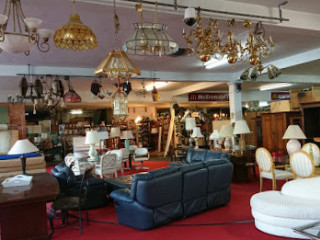 Mission Galleria Antique Shoppe