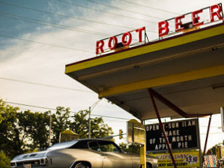 Miller's Dog N Suds Drive In