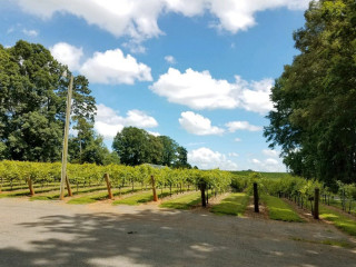 Sanders Ridge Vineyard Winery