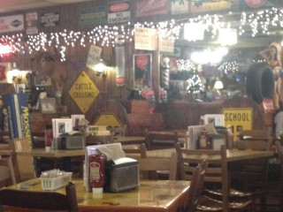 Collett Country Store And Johnny's Bbq