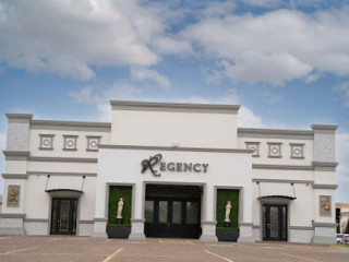 Regency Hall, Galeria