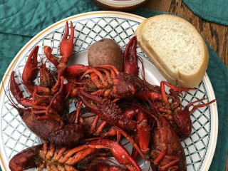 Rendi's Mud Bugs Crawfish