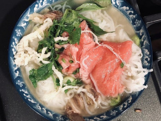 Phở Hòa Noodle Soup