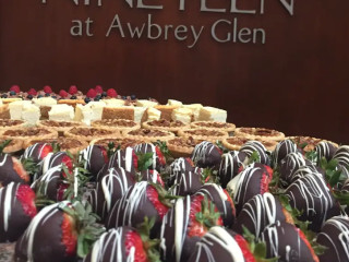 NINETEEN at Awbrey Glen