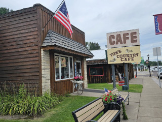 Tom's Country Cafe