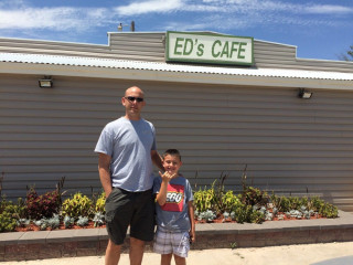 Eds Cafe