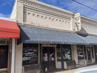 The Little Bake Shoppe And Deli