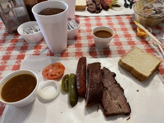 Cottons Bbq Eatery