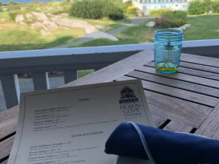 Pigeon Cove Tavern - Emerson Inn by the Sea