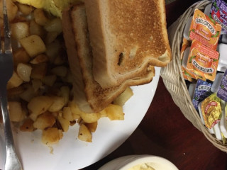 Light Street Cafe