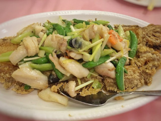 HONG KONG PEARL SEAFOOD RESTAURANT