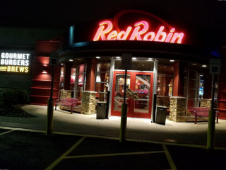 Red Robin Gourmet Burgers And Brews