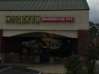 Dickey's Barbecue Pit