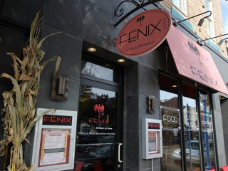 The Fenix Lounge