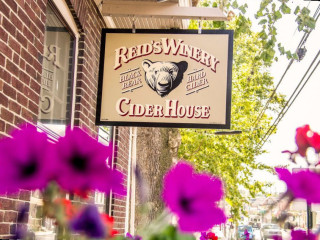 Reid's Winery Tasting Room And Cider House