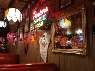 Parton's Pizza