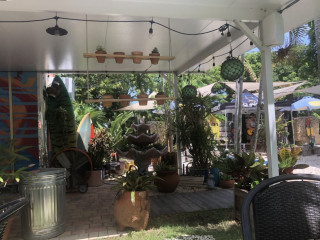 Bongo's Botanical Beer Garden And Cafe