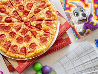 Chuck E. Cheese